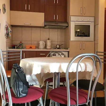 Linda زلاتيبور